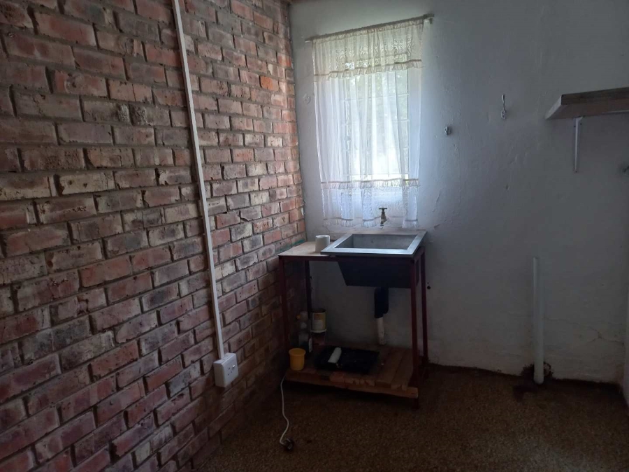 0 Bedroom Property for Sale in Dealesville Free State